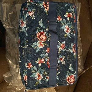 Brand New Vera Bradley casserole carrier.